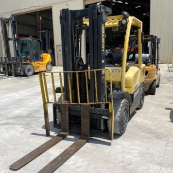 2015 Hyster H90FT Pneumatic Tire Forklift