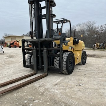 2018 CAT DP135 Pneumatic Tire Forklift