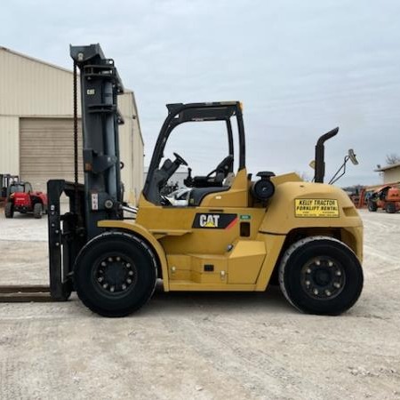 2018 CAT DP135 Pneumatic Tire Forklift