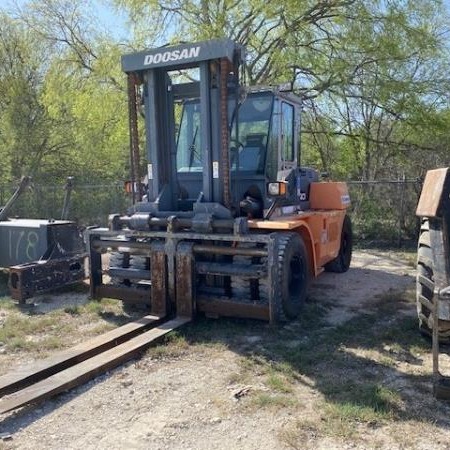 2016 Doosan D140S-7 Pneumatic Tire Forklift