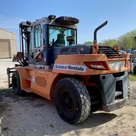 2016 Doosan D140S-7 Pneumatic Tire Forklift
