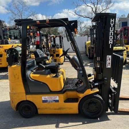 2018 Hyundai 25LC-7A Cushion Tire Forklift
