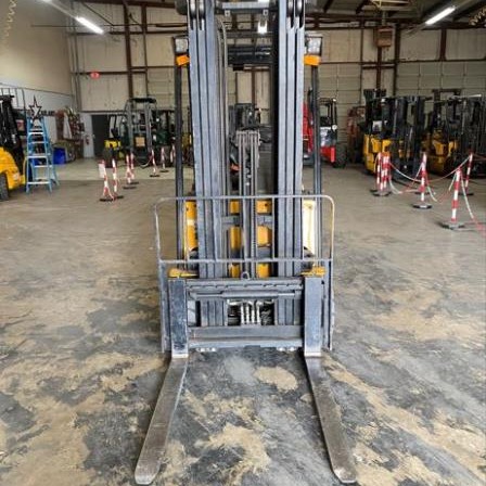 2019 Hyundai 18BT-9 Electric Forklift