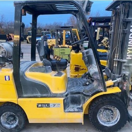 2017 Hyundai 25L-7A Pneumatic Tire Forklift