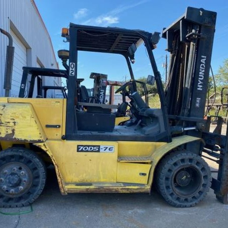 2010 Hyundai 70DS-7E Pneumatic Tire Forklift