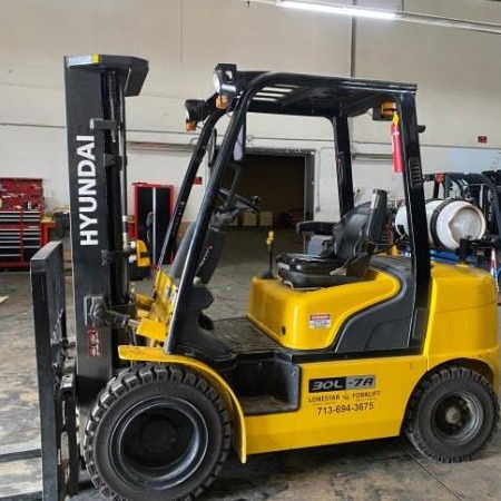 2017 Hyundai 30L-7A Pneumatic Tire Forklift