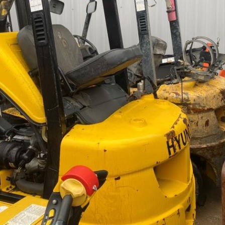 2015 Hyundai 25L-7A Pneumatic Tire Forklift
