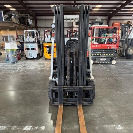 2016 UNICARRIERS MAP1F2A25LV Pneumatic Tire Forklift