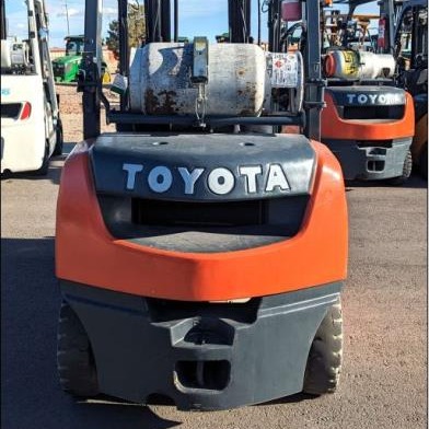 2015 Toyota 8FGU25 Pneumatic Tire Forklift