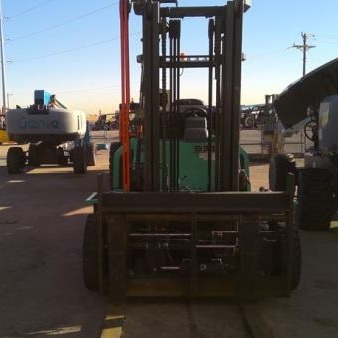 2016 Mitsubishi FD70N Pneumatic Tire Forklift