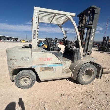 2014 TCM FD45-A1 Pneumatic Tire Forklift