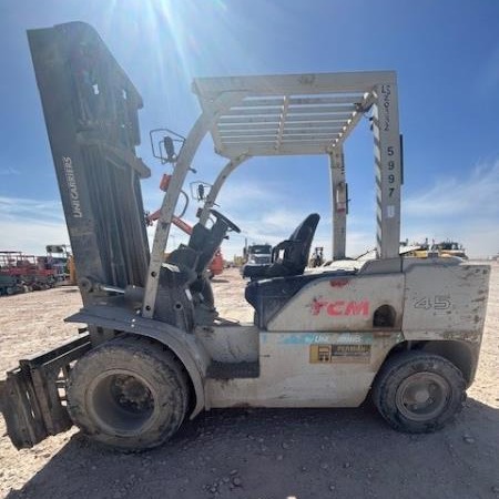 2014 TCM FD45-A1 Pneumatic Tire Forklift