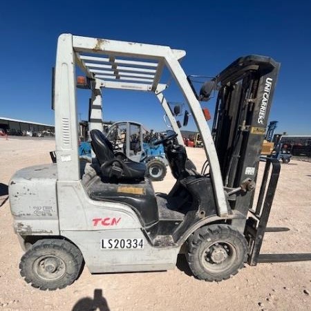 2014 TCM FHD25-A1 Pneumatic Tire Forklift