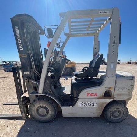 2014 TCM FHD25-A1 Pneumatic Tire Forklift