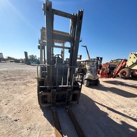 2014 Nissan MW1F4A35V Pneumatic Tire Forklift