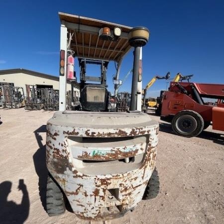 2014 Nissan MW1F4A35V Pneumatic Tire Forklift