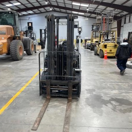 2013 Nissan MP1F2A25LV Pneumatic Tire Forklift