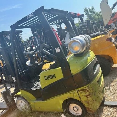 2018 Clark C25CL Cushion Tire Forklift