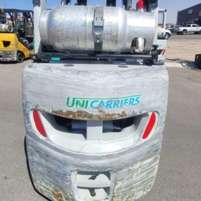 1900 UNICARRIERS MCP1F2A25LV Cushion Tire Forklift