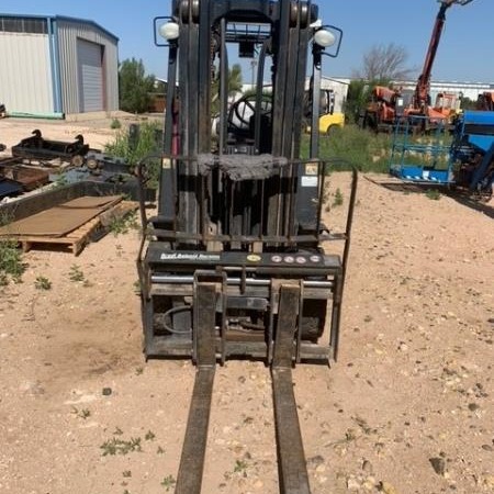 2004 Yale GLP050 Pneumatic Tire Forklift