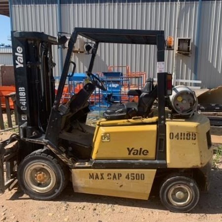 2004 Yale GLP050 Pneumatic Tire Forklift