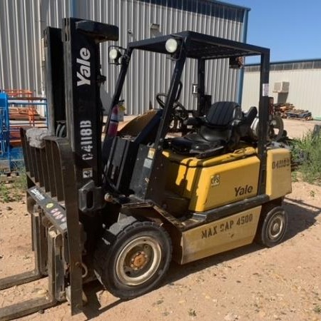 2004 Yale GLP050 Pneumatic Tire Forklift