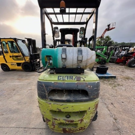 2000 Clark C30L Pneumatic Tire Forklift