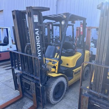 2014 Hyundai 30L-7A Pneumatic Tire Forklift