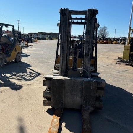 2004 CAT P6500 Pneumatic Tire Forklift