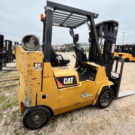 2015 CAT GC40K Cushion Tire Forklift