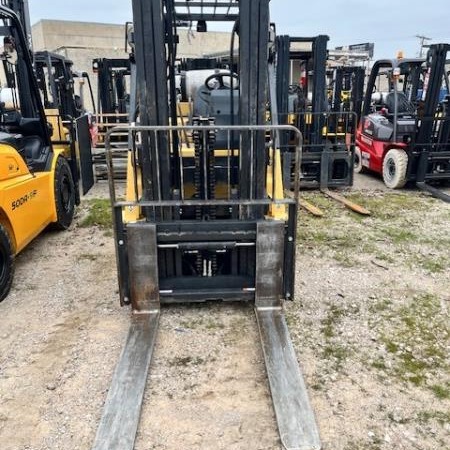 2015 CAT GC40K Cushion Tire Forklift
