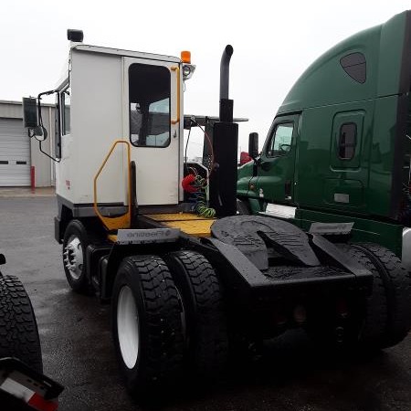 2016 Ottawa T2 Terminal Tractor/Yard Spotter