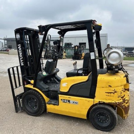 2017 Hyundai 25L-7A Pneumatic Tire Forklift