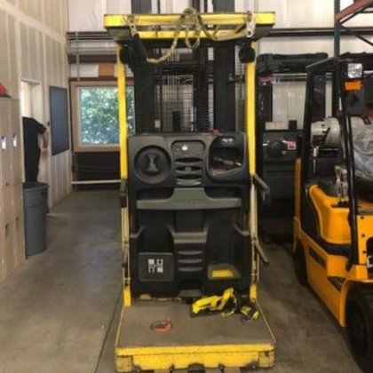 2008 Hyster R30XM2 Narrow Aisle Forklift