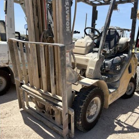 2017 Komatsu FG25T-16 Pneumatic Tire Forklift