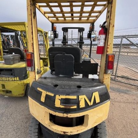 1992 TCM FG10N17 Pneumatic Tire Forklift