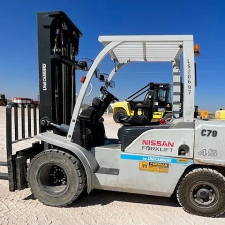 2015 TCM FD45-A1 Pneumatic Tire Forklift