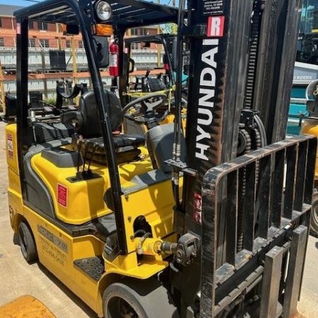 2016 Hyundai 30LC-7M Cushion Tire Forklift