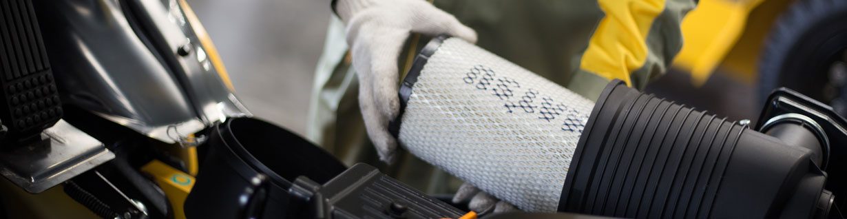 Properly Greasing a Forklift 