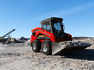 LS - Rent vs Buy Blog - Skid Steer moving gravel