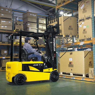 Hyundai Warehouse Forklift Lifting Box